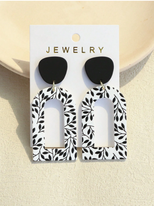 Black & White Botanica